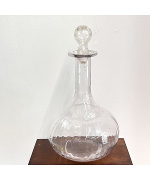 Jolie carafe en verre ronde