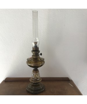 LAMPE A PETROLE