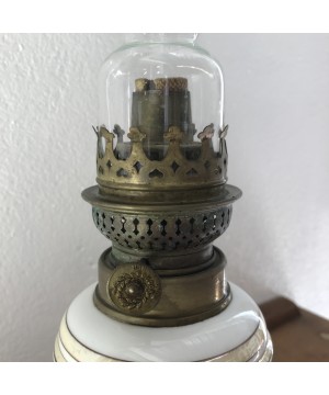 LAMPE A PÉTROLE