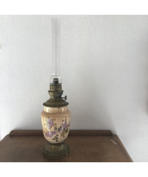 LAMPE A PÉTROLE