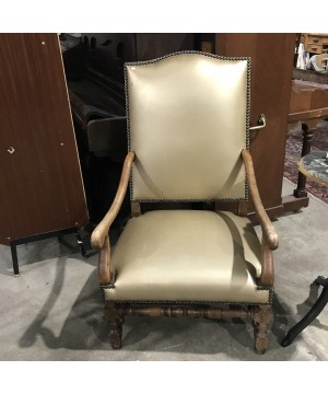 FAUTEUIL STYLE MONASTÈRE