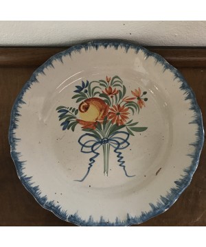 ANCIEN PLAT EN FAIENCE DU XIXe