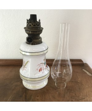 LAMPE A PÉTROLE