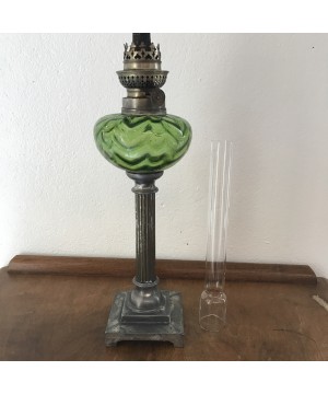 LAMPE A PÉTROLE