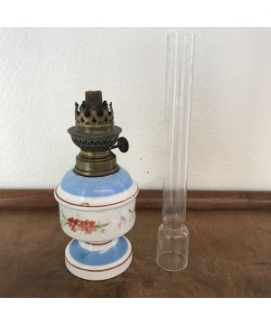 LAMPE A PÉTROLE