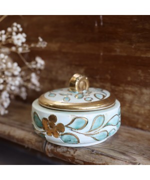 Boîte à bijoux signée